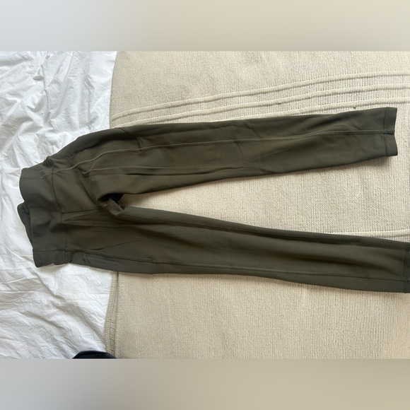 Lulu lemon leggings olive green - Picture 7 of 7